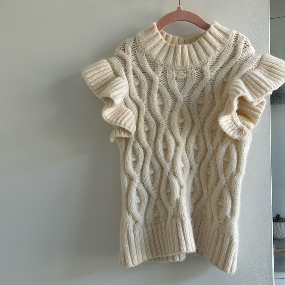 Cream short sleeve ruffle sweater line and Dot